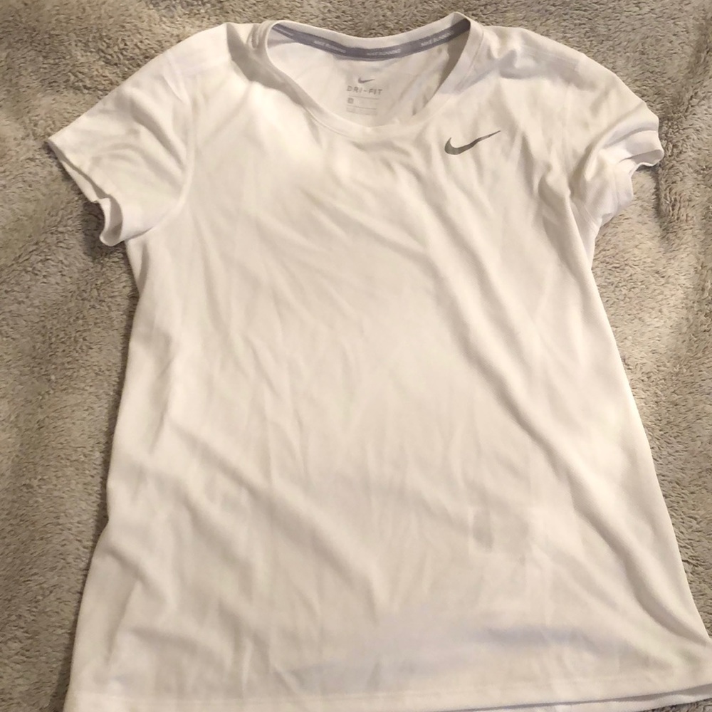 NWOT Nike Dri-fit shirt